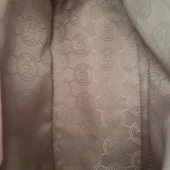 MK original crossbody - Picture 3 of 3